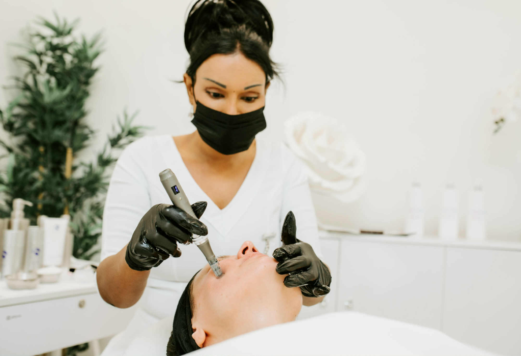 Red Carpet Anti-Aging Facial (Microneedling & Exosomes)